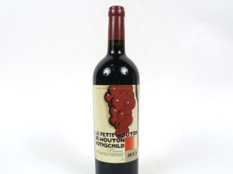 Vente aux enchères 1 BOUTEILLE LE PETIT MOUTON DE MOUTON ROTHSCHILD PAUILLAC - 2005