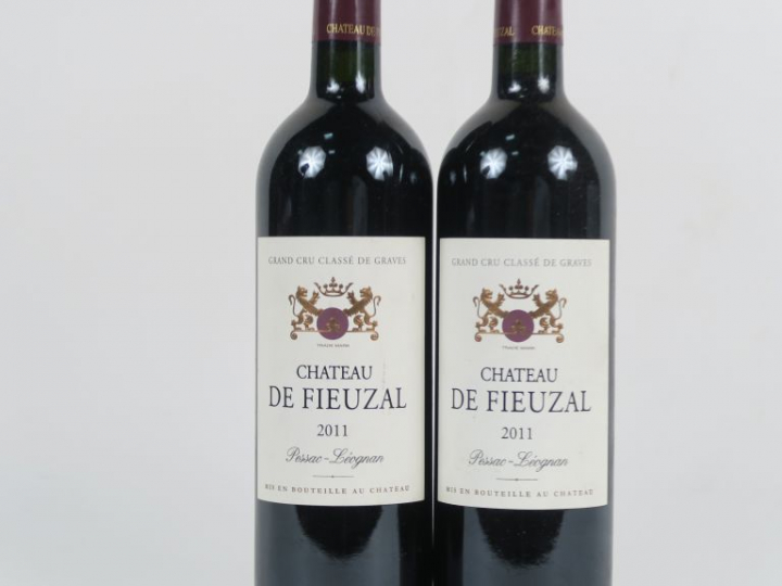 2 BOUTEILLES CHÂTEAU DE FIEUZAL GCC GRAVES - 2011