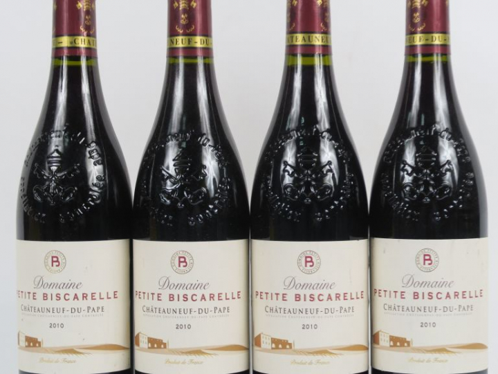 4 BOUTEILLES CHÂTEAUNEUF DU PAPE DOMAINE PETITE BISCARELLE - 2010