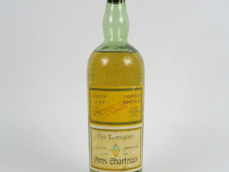 Vente aux enchères 1 BOUTEILLE CHARTREUSE JAUNE TARRAGONE PÉRIODE 1936-1941