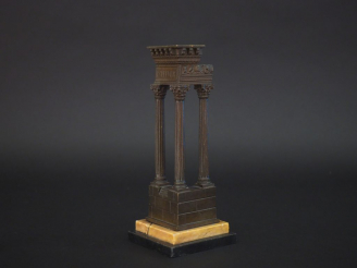 Vente aux enchères Souvenir du Grand Tour.  "Colonne du temple de Vespasien et Titus"  Br