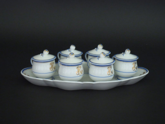 Vente aux enchères Macé à la ville de Sèvres.  6 pots couverts à sorbet Napoléon III en p