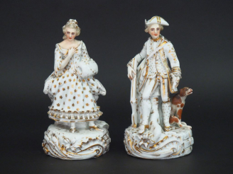 Vente aux enchères 	Paire de pique fleurs Restauration en porcelaine de Paris blanche et 