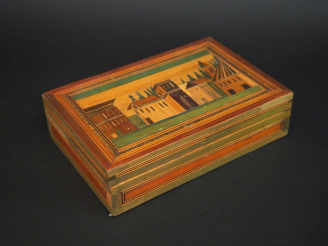 Vente aux enchères Boite à couture XIXème en marqueterie de paille polychrome, à décor d'