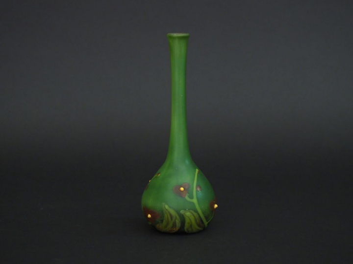 SCHNEIDER.  Vase "bijou" en verre polychrome à décor de fleurs . H. 16