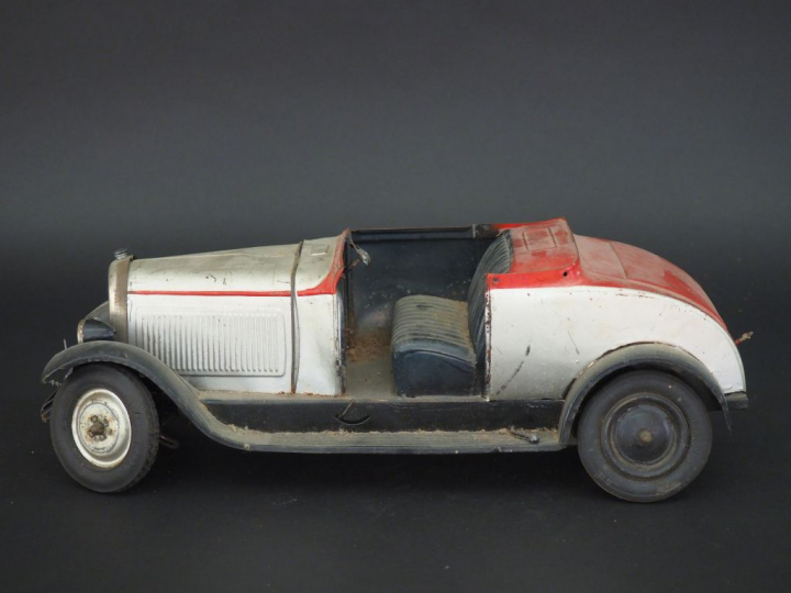 Carcasse de Citroën Six, cabriolet C6 - 1/10ème Expert : Murielle AUFF