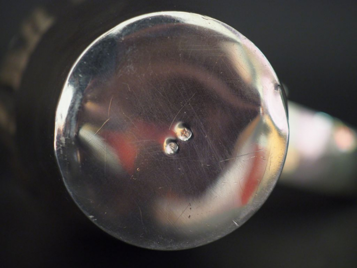 Verseuse de style Art déco en argent espagnol.  Anse de forme stylisée