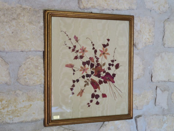 Paire d'encadrements "compositions de fleurs séchées".