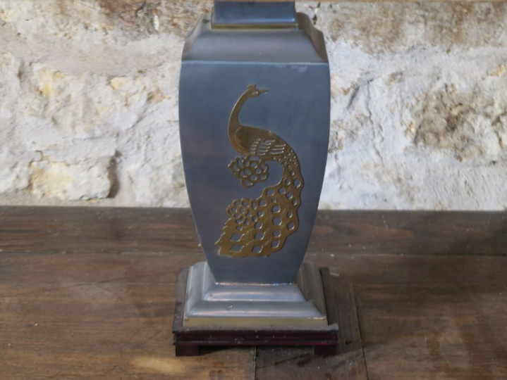 Lampe de style Extreme Orient à décor de paon, abat jour à l'imitation