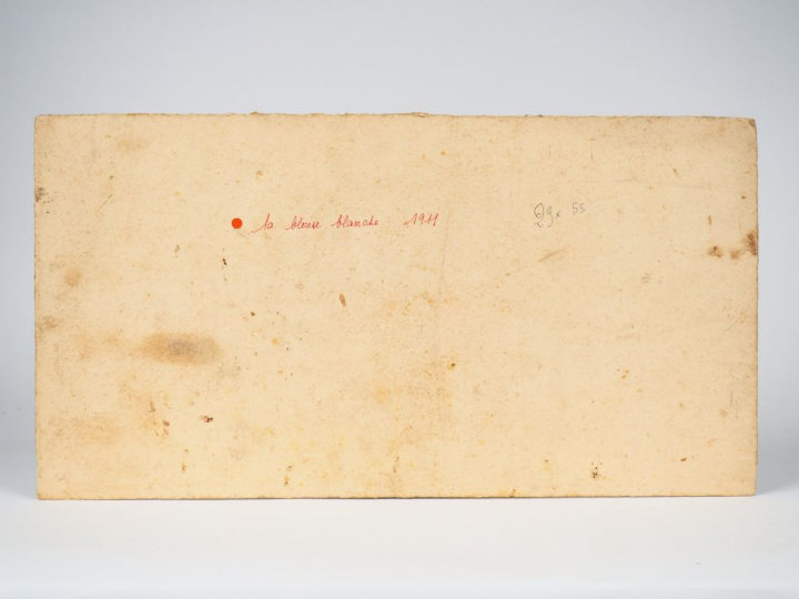 Mario CAVAGLIERI.  "La blouse blanche" Huile sur carton, signée en bas