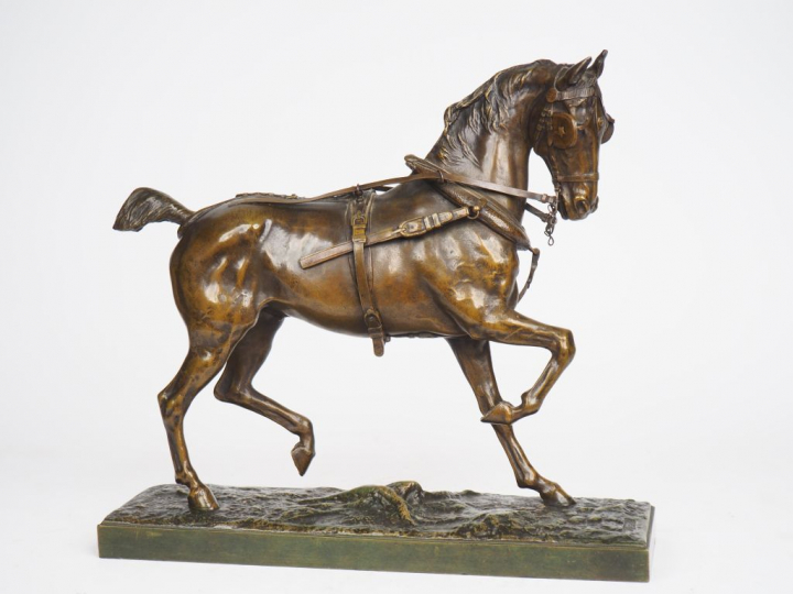 Edouard DROUOT. "Cheval de trait". Sculpture en bronze à patine brune.