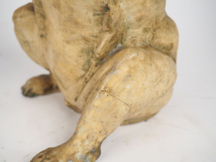 RENOLEAU. "Ours". Sujet en céramique polychrome. Signé. Dim. 32,5 x 14