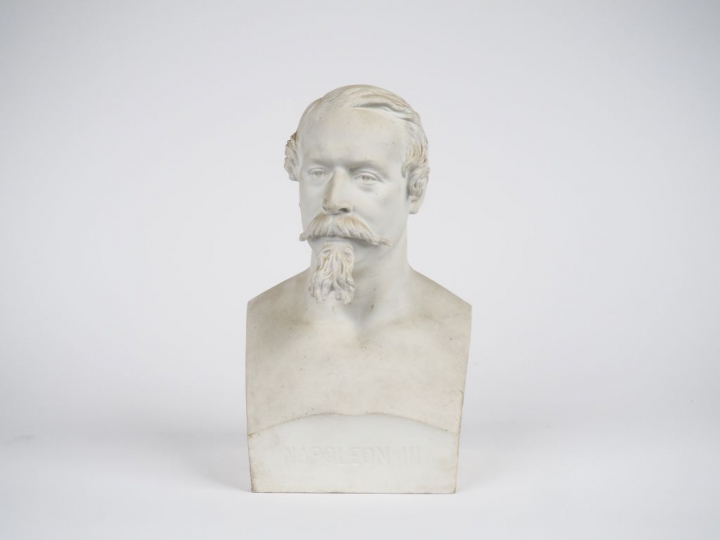 ISELIN. "portrait de Napoléon III" Sujet en biscuit de Sèvres signé et