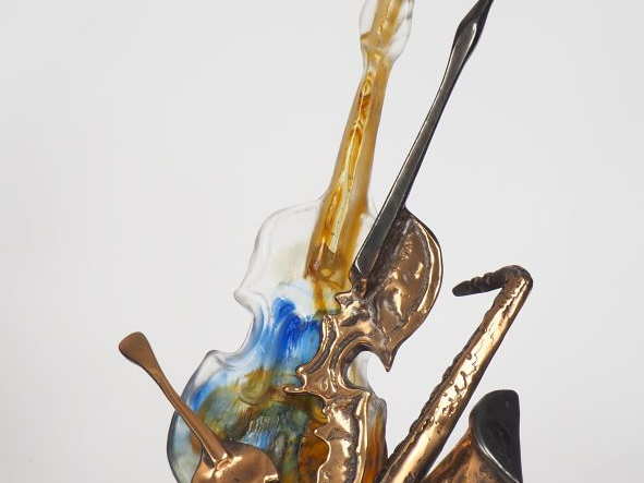 LOHE. 'Rhapsodie simple'. Sculpture en pâte de verre, bronze et métal.
