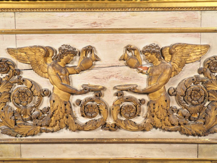 Trumeau Empire en bois et stuc laqué gris et doré. Dim. 139 x 102 cm (