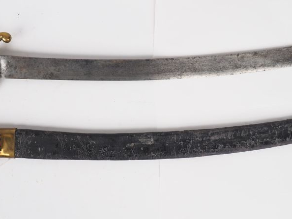 Sabre briquet modèle AN XI , fusée en bronze fondu, lame courbe et pla