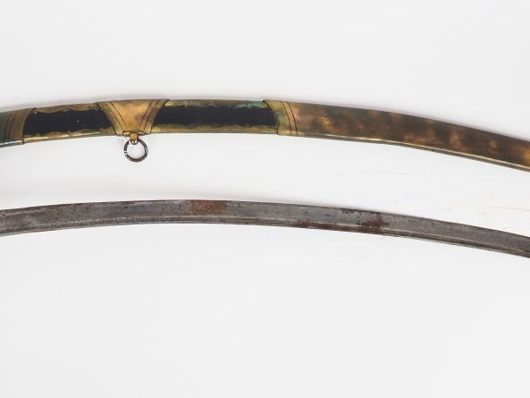 Sabre dit petit montmorency de la série de sabre dits « Aux oiseaux » 