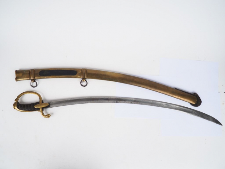 Sabre type artillerie à cheval garde des consuls (réf 152 pétard tome 