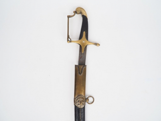Vente aux enchères Sabre de cavalerie légère de fantaisie assez atypique et tardif, montu