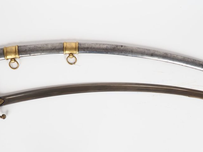 Sabre d’officier de cavalerie légère époque Consulat, monture en bronz
