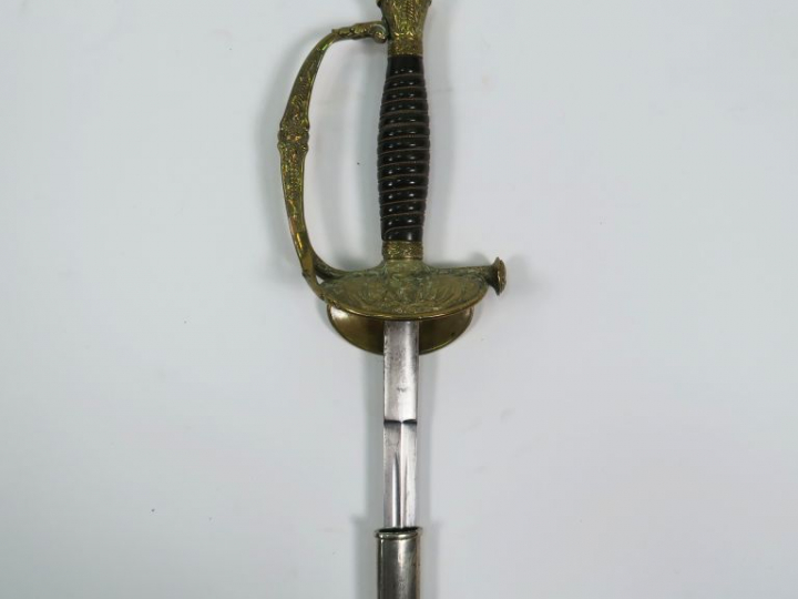 Belle épée d’officier supérieur du corps de santé mi XIX éme. Monture 