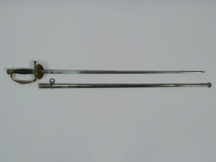 Belle épée d’officier supérieur du corps de santé mi XIX éme. Monture 