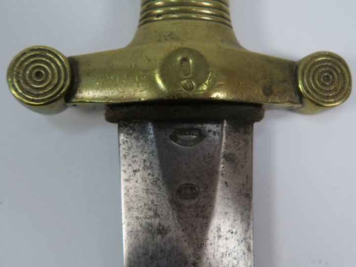 Glaive modèle 1831, monture en bronze fusée à torons (25), lame droite