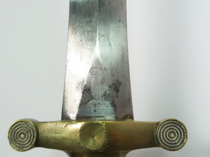 Glaive modèle 1831, monture en bronze fusée à torons (25), lame droite