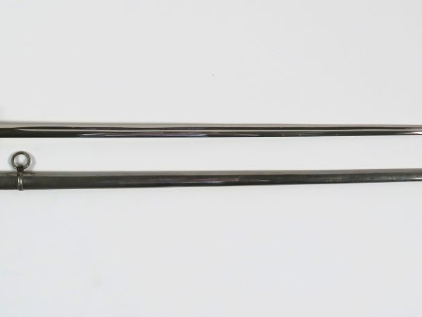 Sabre modèle 1882 d’officier d’infanterie, arme montée maillechort, fu