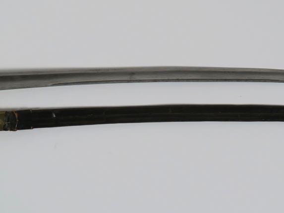 Sabre révolutionnaire à garde tournante. Monture en bronze fondu, calo