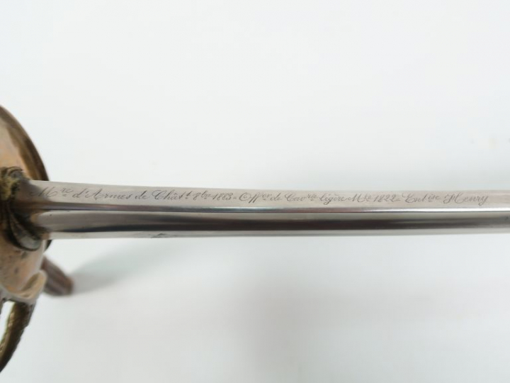 Sabre d’officier de cavalerie modèle 1822. Lame courbe à gorge et dos 