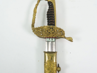 Vente aux enchères Sabre de luxe d’officier de marine modèle de fantaisie début troisième