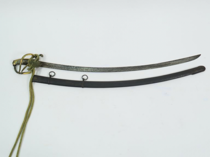Sabre d’officier de cavalerie légère type An XI, lame courbe à gorge à