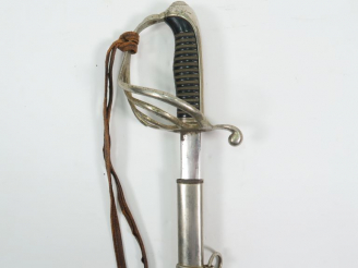 Vente aux enchères Sabre modèle 1882 d’officier d’infanterie, arme montée maillechort, fu