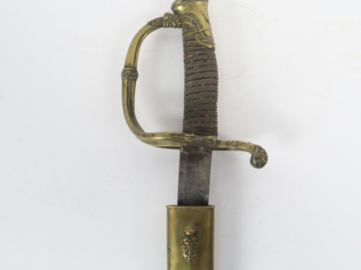 Sabre d’officier d’infanterie modèle 1821. Lame courbe à gorge et dos 
