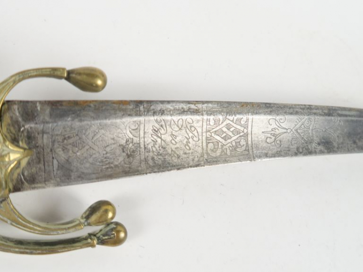 Sabre marocain « Nimcha » monté avec une belle lame européenne courbe 