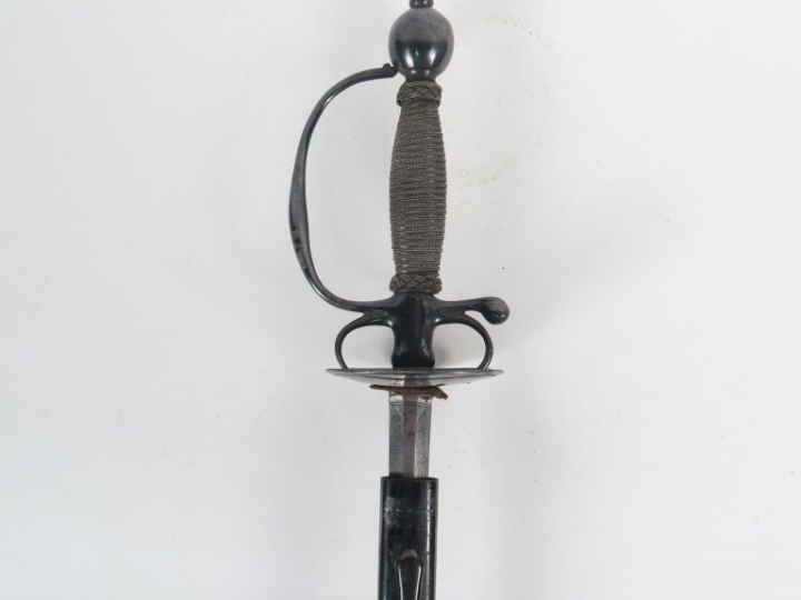 Très belle épée de sergent au règlement de 1767. Lame droite à 6 pans 