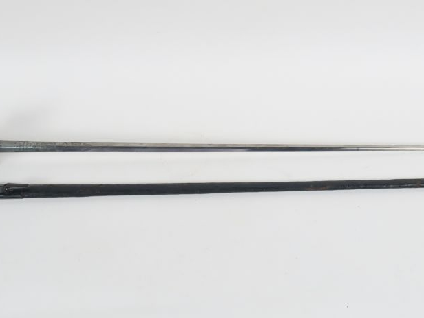 Très belle épée de sergent au règlement de 1767. Lame droite à 6 pans 