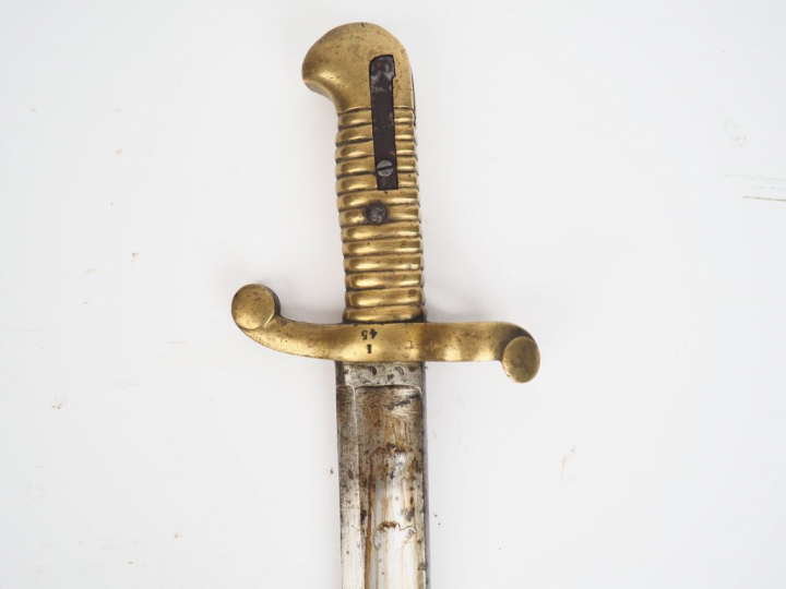 Belle baïonnette yatagan modèle 1840 lame vierge de marquage avec son 