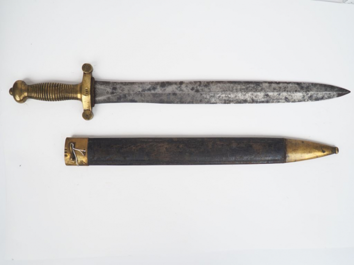 Glaive modèle 1831, monture en bronze fusée à torons (25), lame droite