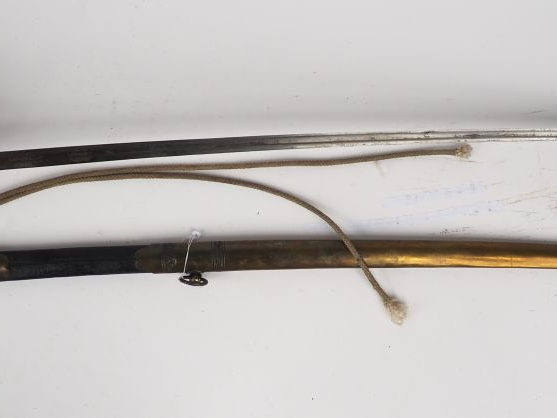 Sabre type officier de cavalerie (carabiniers) . Monture en bronze dor