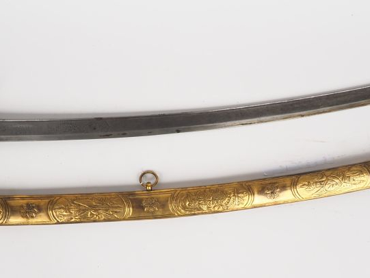 Reconstitution hétéroclite moderne d’un sabre de récompense qui aurait