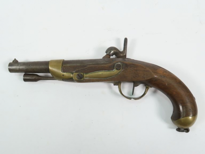 pistolet réglementaire Français modèle 1822 T bis fabriqué par la manu