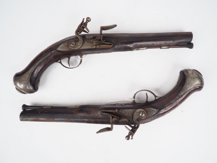Paire de pistolets d'arçon époque Louis XV par « Philibert Bérandier »