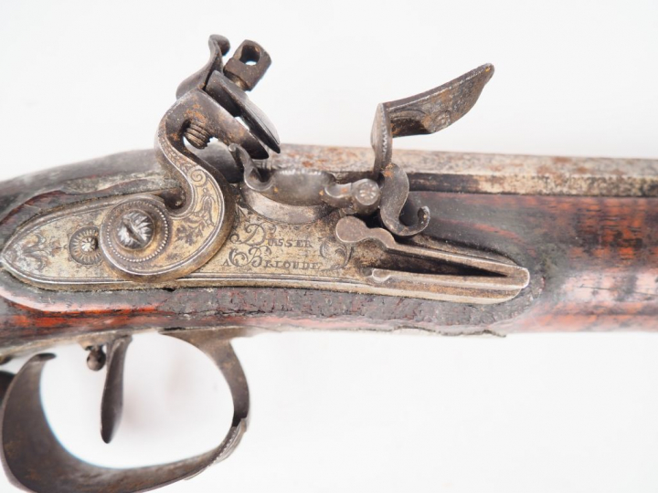 Beau pistolet à silex 1er Empire par « Dusser à Brioude » comme en att