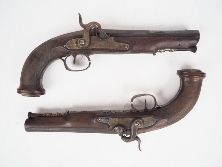 Paire de pistolets à silex d'officier 1er Empire anciennement à silex 