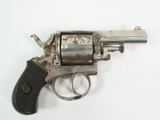 Vente aux enchères Revolver Belge « British Bulldog » en calibre 380, canon rond, pontet,