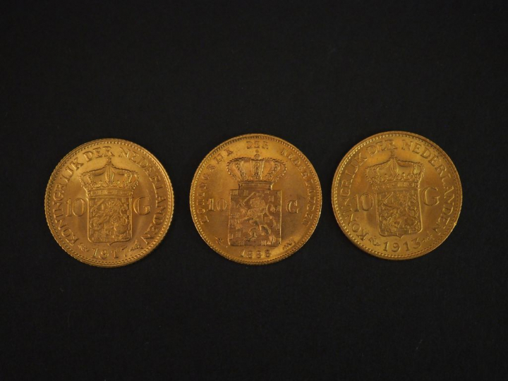 Trois pièces de 10 Gulden or, 1888, 1913 et 1917. FRAIS ACHETEURS 5% T