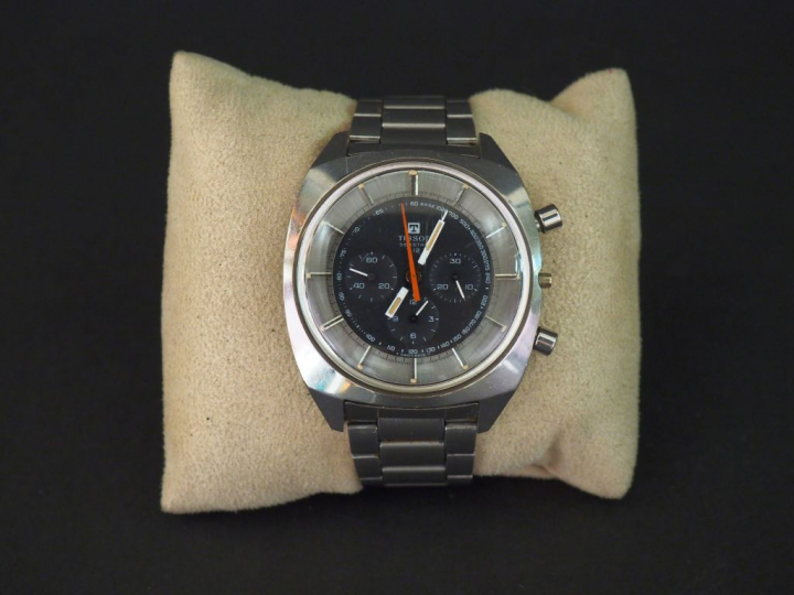 TISSOT, Seastar T.12 Montre bracelet en acier.  Cadran rond à trois co