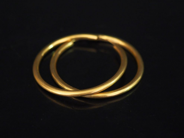 Paire de créoles en or jaune. Diam. 3 cm Poids. 2,27 g